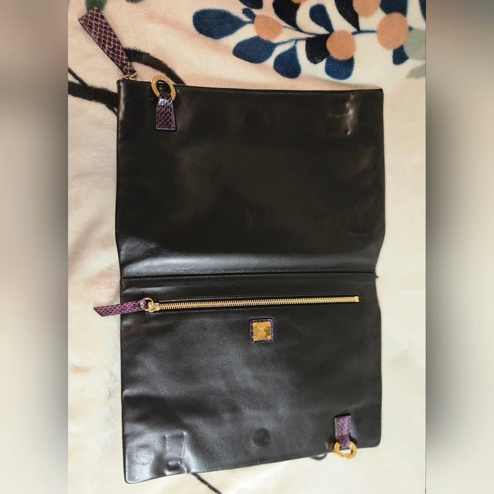 💯 Authentic Rare MCM Muti-Way Clutch (Made in Italy) - Picture 12 of 16